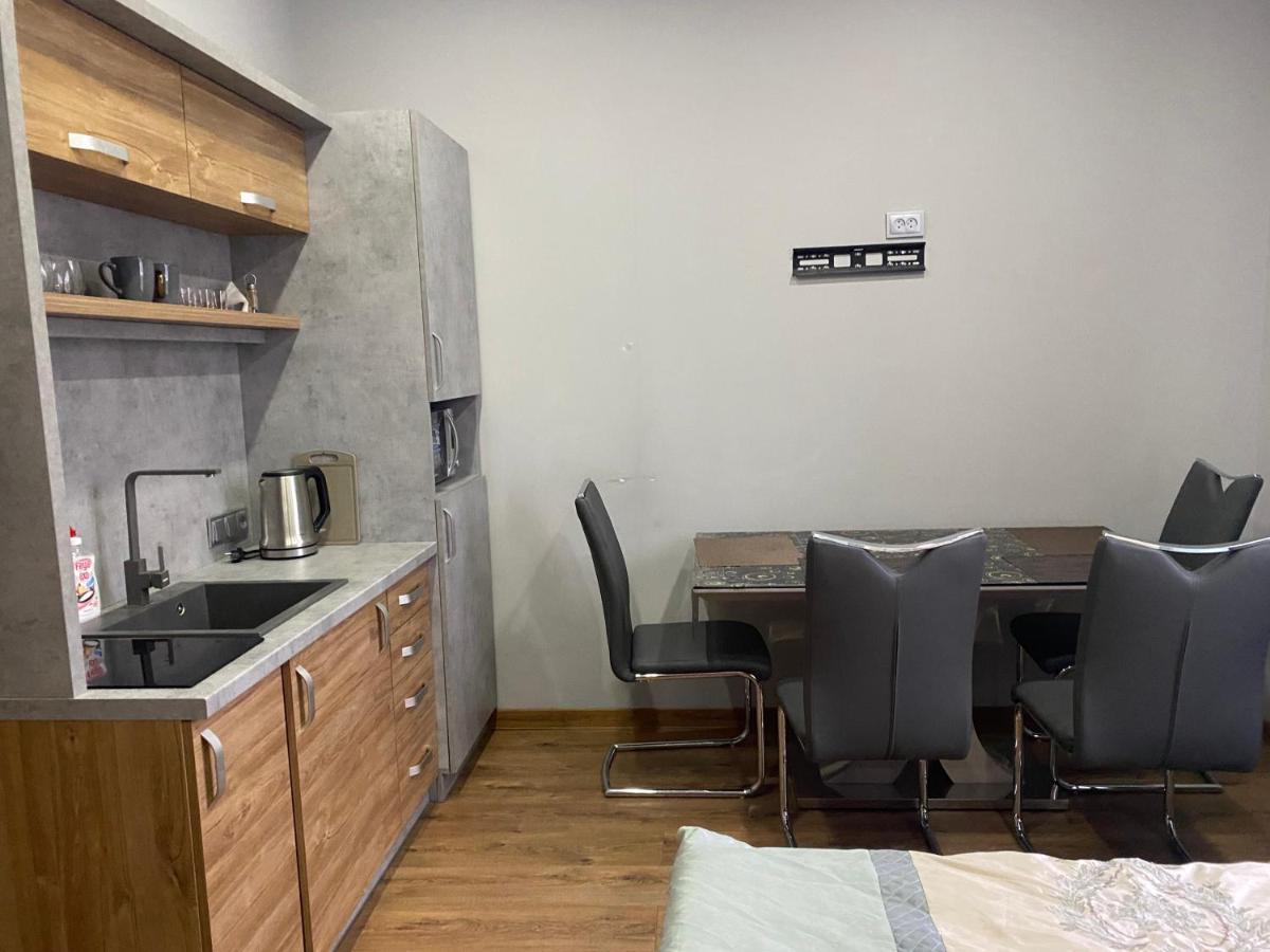 Loft Квартира В Центрі Львова Kültér fotó
